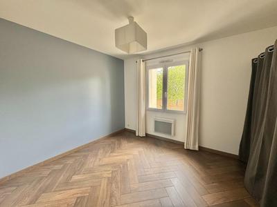 Maison - 249 m² - 11 pièces