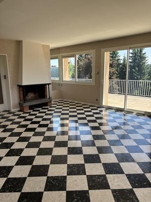 Villa - 200 m² - 7 pièces