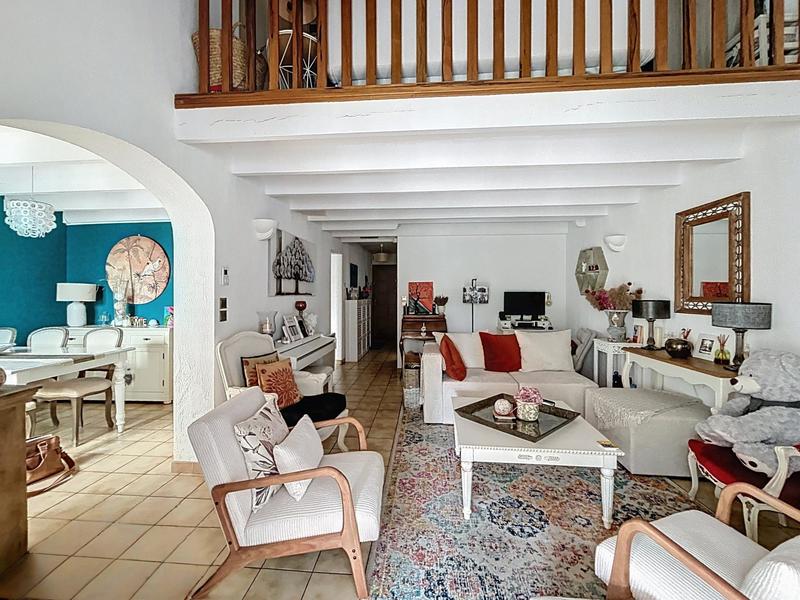 Maison - 90 m² - 4 pièces