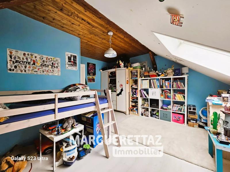 Maison - 140 m² - 5 pièces