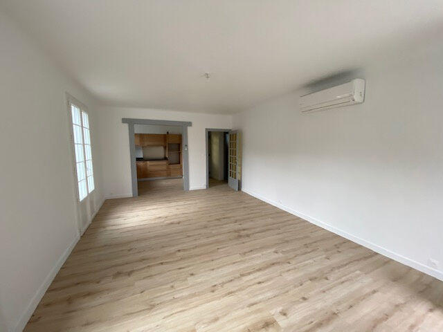 Appartement - 90 m² - 4 pièces