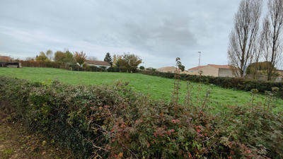 Terrain - 1 738 m²