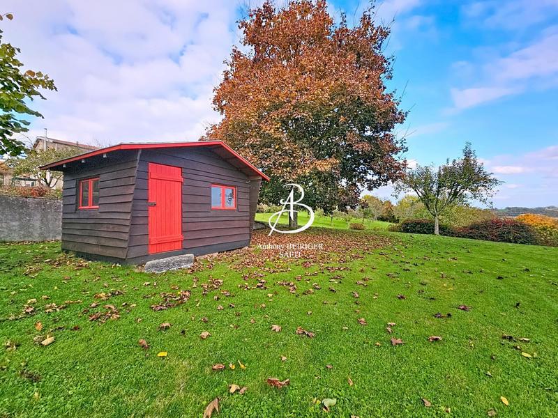 Maison - 331 m² - 12 pièces