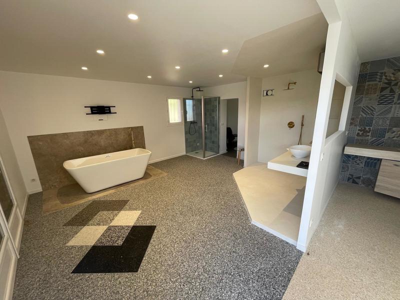 Bureau - 80 m² - 4 pièces