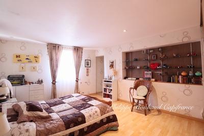 Maison - 420 m² - 17 pièces