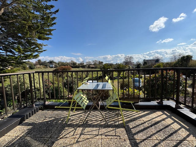 Maison - 274 m² - 12 pièces