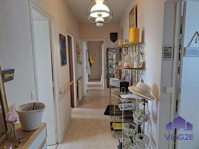 Appartement - 96 m² - 5 pièces