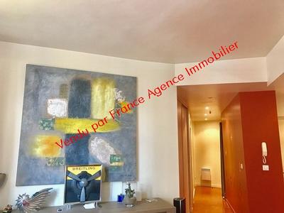 Appartement ancien - 73 m² - 3 pièces