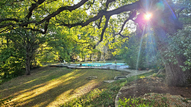 Maison - 192 m² - 5 pièces