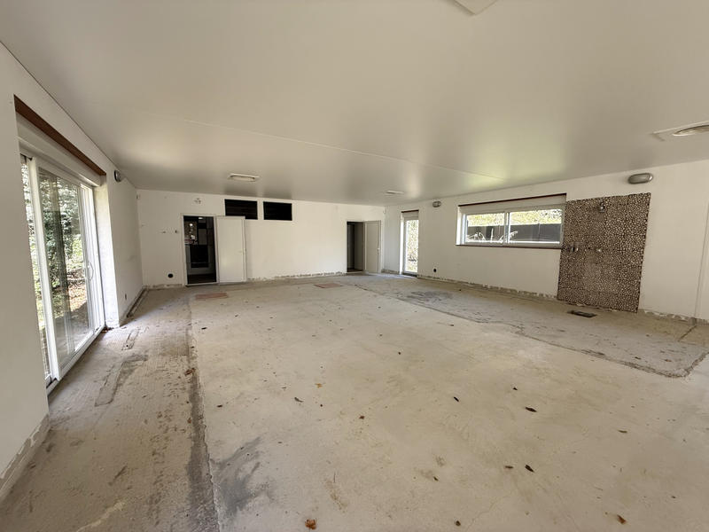 Maison - 230 m² - 2 pièces