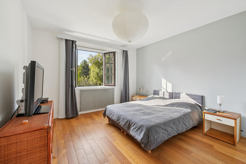 Maison - 215 m² - 7 pièces