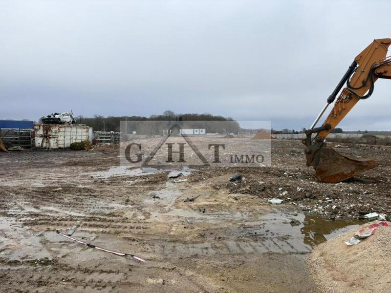 Terrain - 11 000 m²