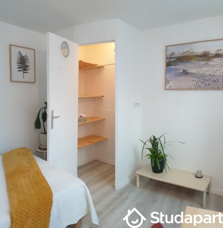 Chambre - 16 m² - 1 pièce