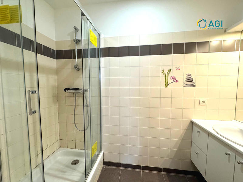 Appartement - 105 m² - 4 pièces