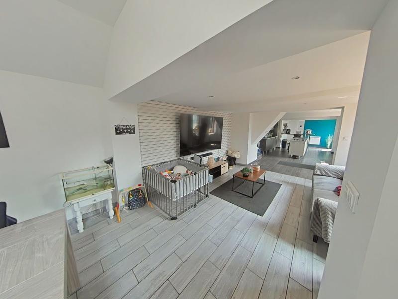 Maison - 101 m² - 5 pièces