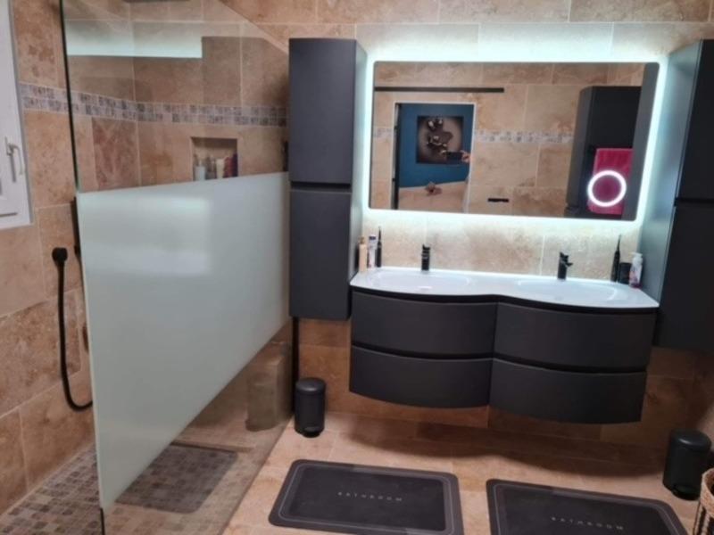 Maison - 228 m² - 8 pièces