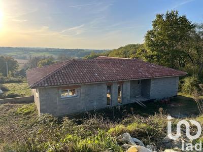 Maison - 150 m² - 1 pièce