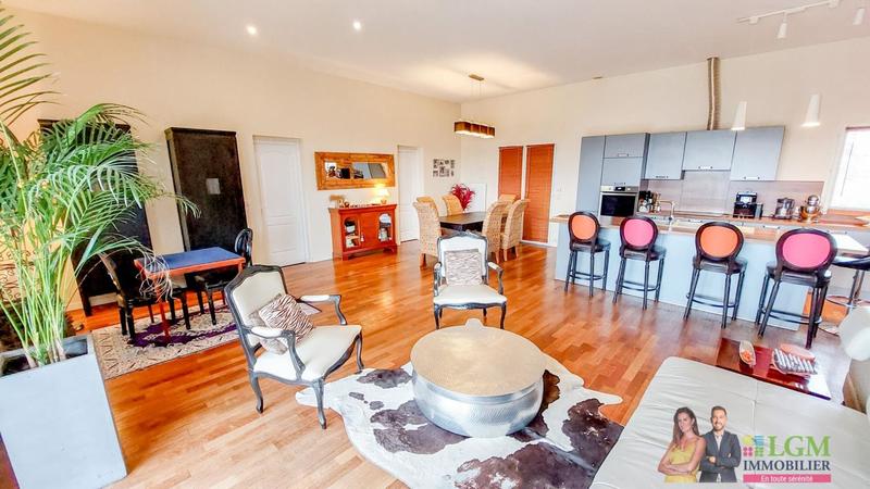 Villa - 384 m² - 7 pièces