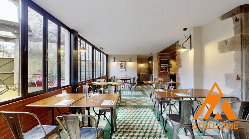 Fonds de commerce - Hôtellerie / Restauration - 343 m²