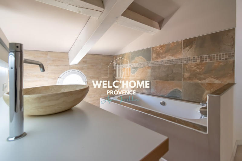 Maison - 185 m² - 6 pièces