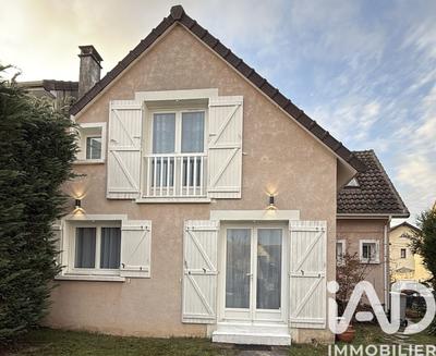 Maison - 129 m² - 6 pièces