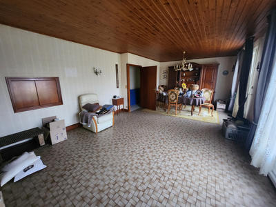 Maison - 87 m² - 5 pièces