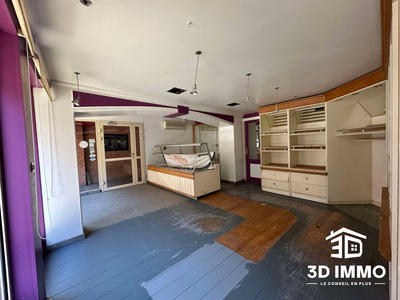 Local commercial - 124 m² - 4 pièces