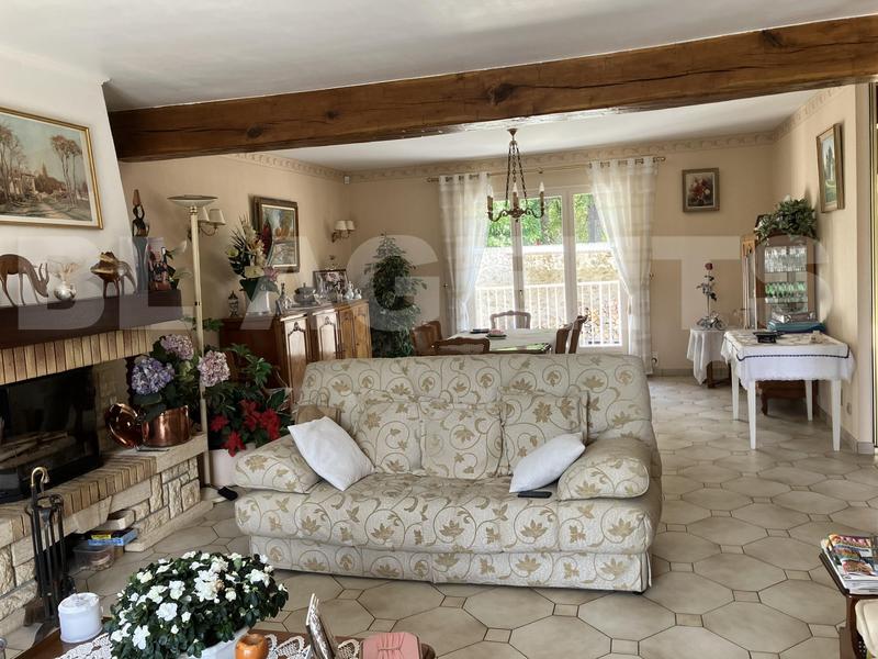 Pavillon - 175 m² - 6 pièces