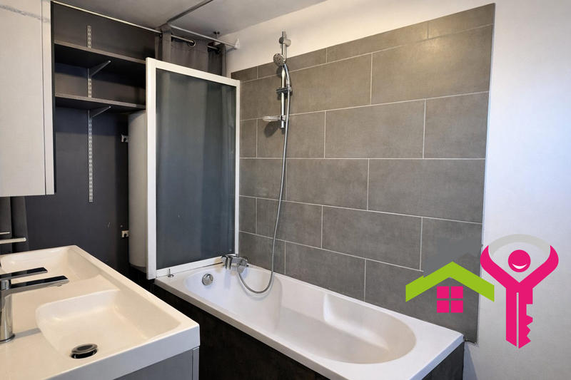 Maison - 67 m² - 3 pièces