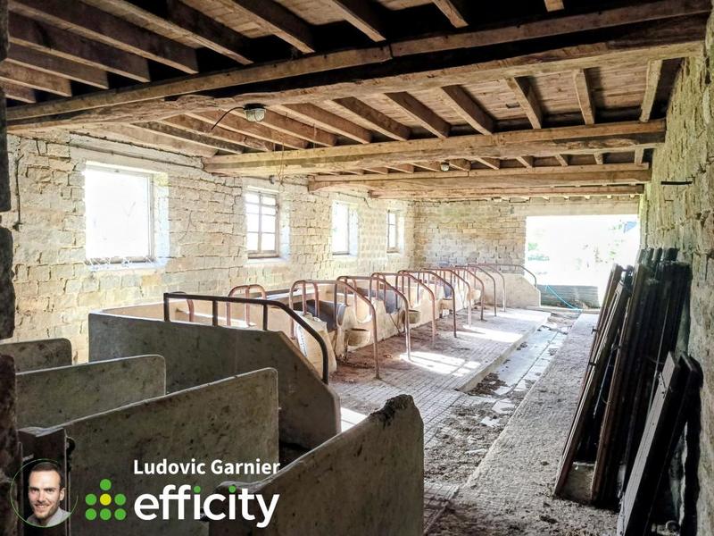 Maison - 300 m² - 1 pièce