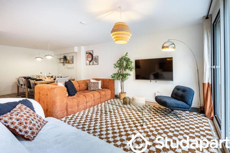 Chambre - 14 m² - 1 pièce