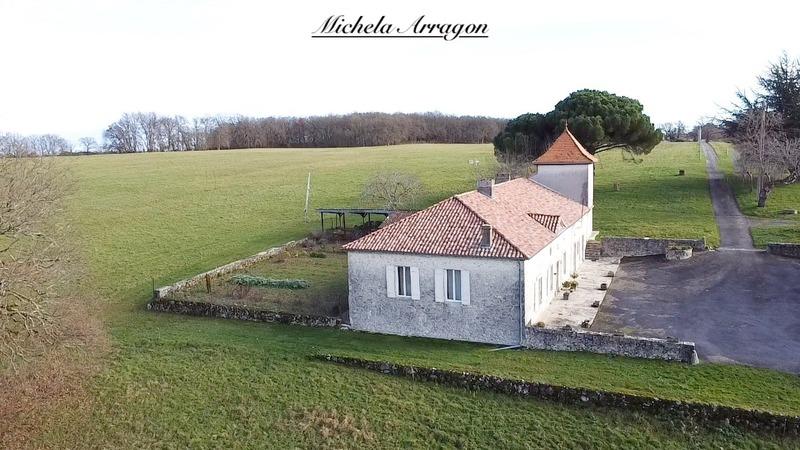 Propriété - 196 m² - 7 pièces