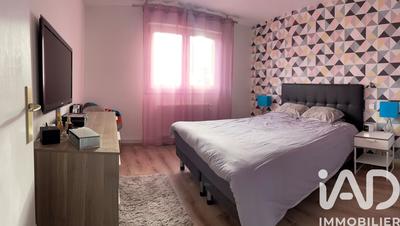 Maison - 92 m² - 5 pièces