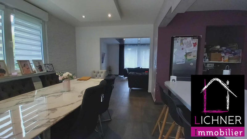 Maison - 96 m² - 5 pièces