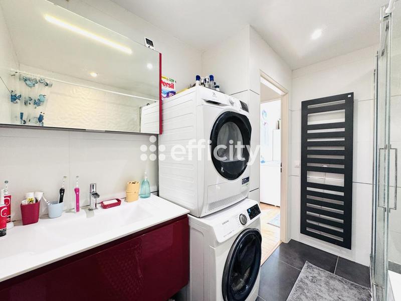 Appartement - 90 m² - 4 pièces