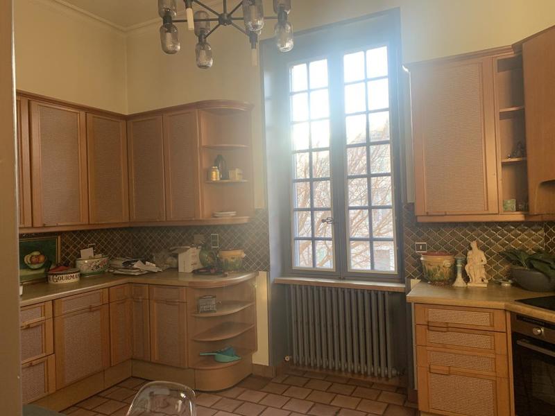 Maison - 252 m² - 9 pièces