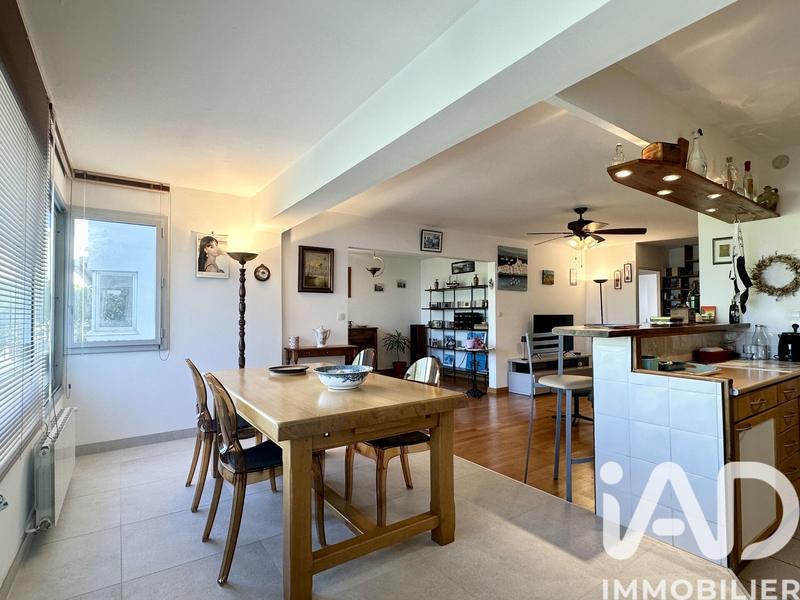 Appartement - 90 m² - 4 pièces