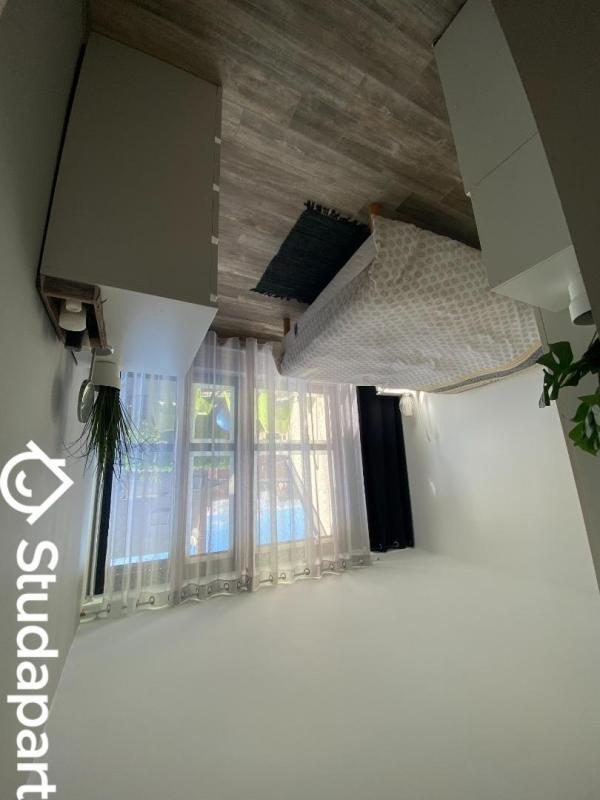 Chambre - 13 m² - 1 pièce