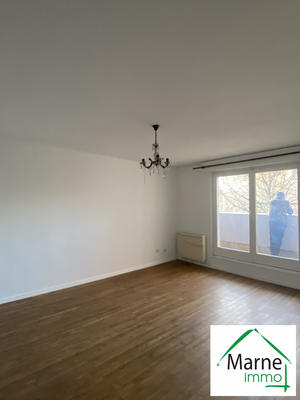 Appartement - 96 m² - 4 pièces