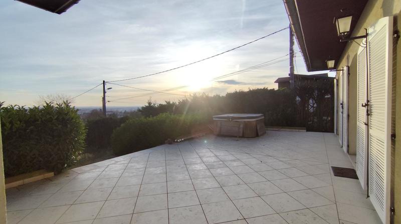 Maison - 160 m² - 5 pièces