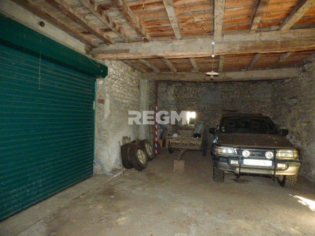 Maison - 330 m² - 12 pièces