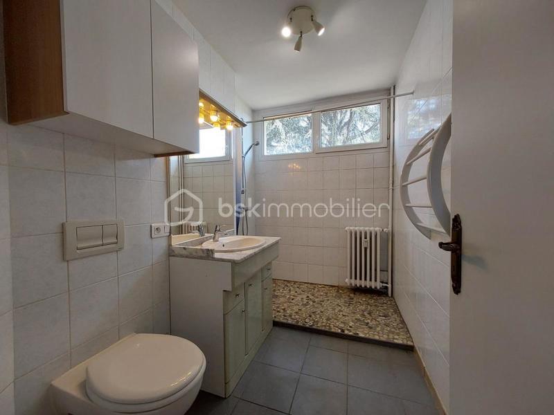 Appartement - 70 m² - 4 pièces