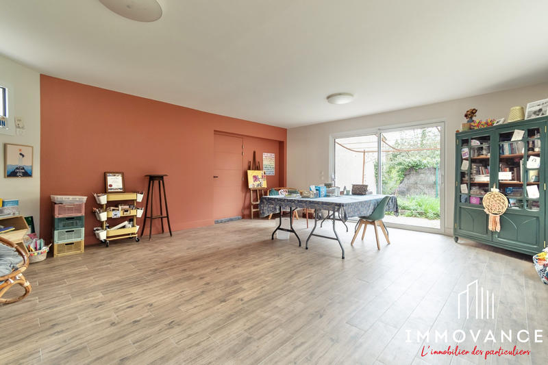 Maison traditionnelle - 240 m² - 6 pièces