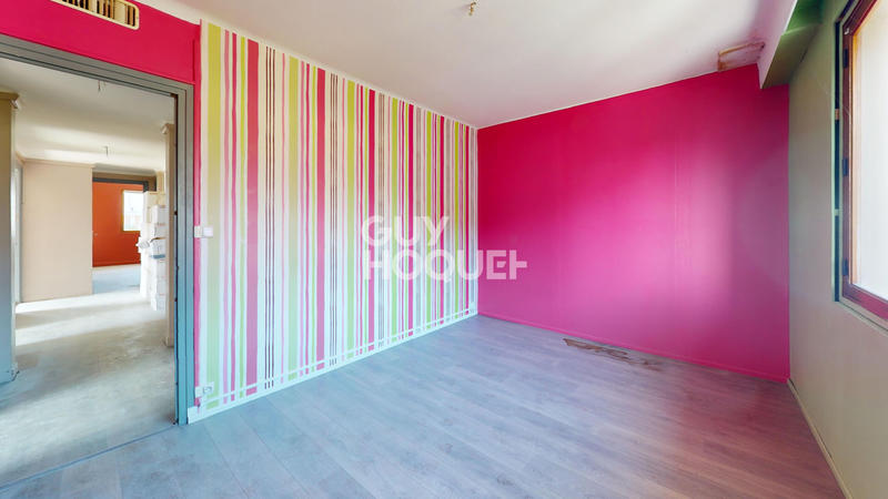 Appartement - 98 m² - 4 pièces