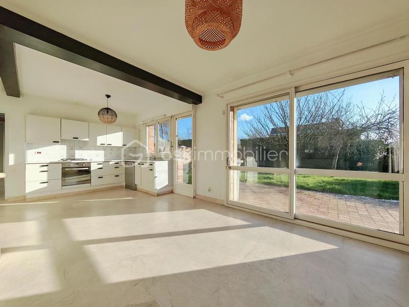 Maison - 110 m² - 4 pièces