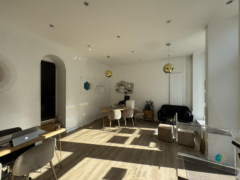 Local commercial - 67 m² - 3 pièces