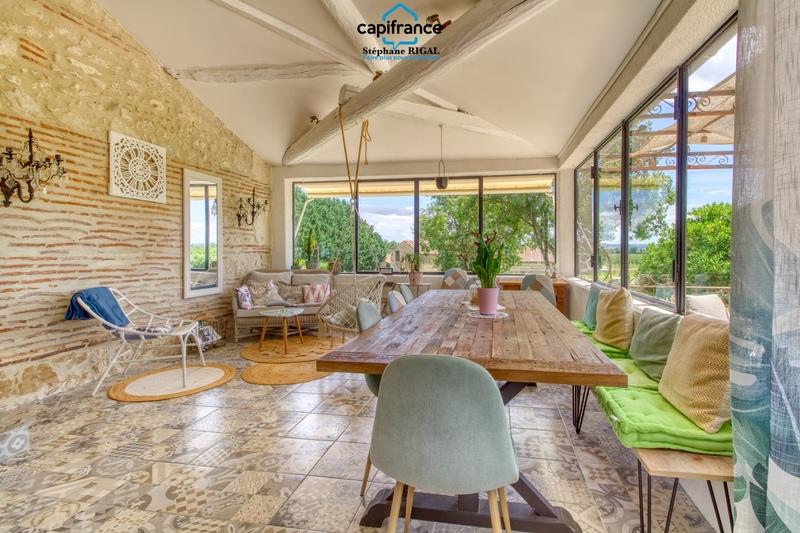 Maison de maîtres - 360 m² - 10 pièces