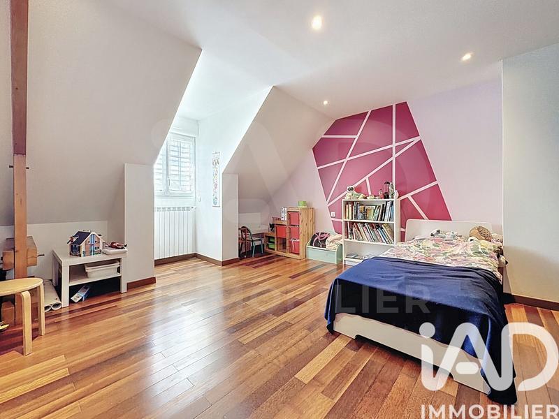 Maison - 190 m² - 7 pièces