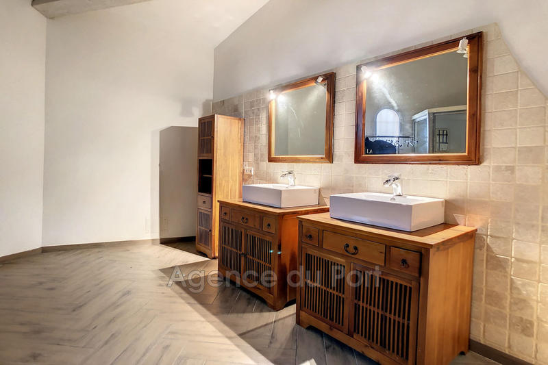 Maison - 188 m² - 4 pièces