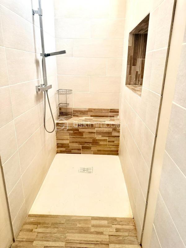 Villa - 225 m² - 8 pièces